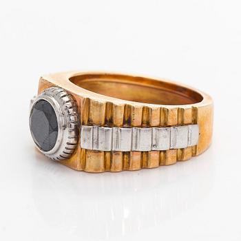 Ring, briljantslipad svart diamant, 18K guld och vitguld.