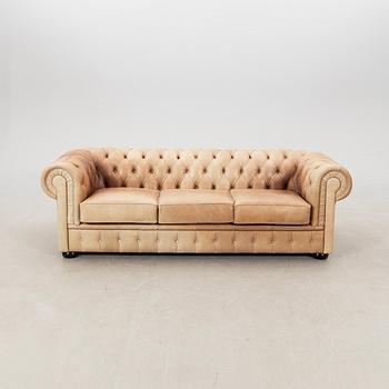 Sofa, Chesterfield model from the later part of the 20th century.