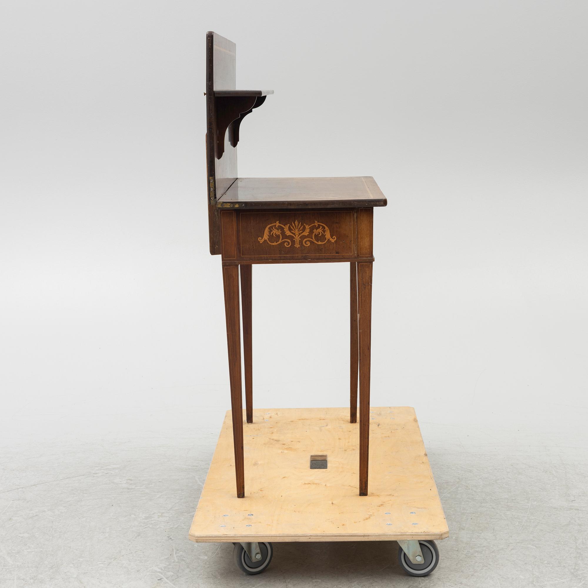 A desk, 19th century.