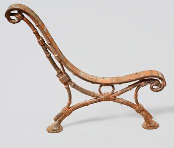 GAVLAR till TRÄDGÅRDSSOFFA, gjutjärn, 1900-tal.