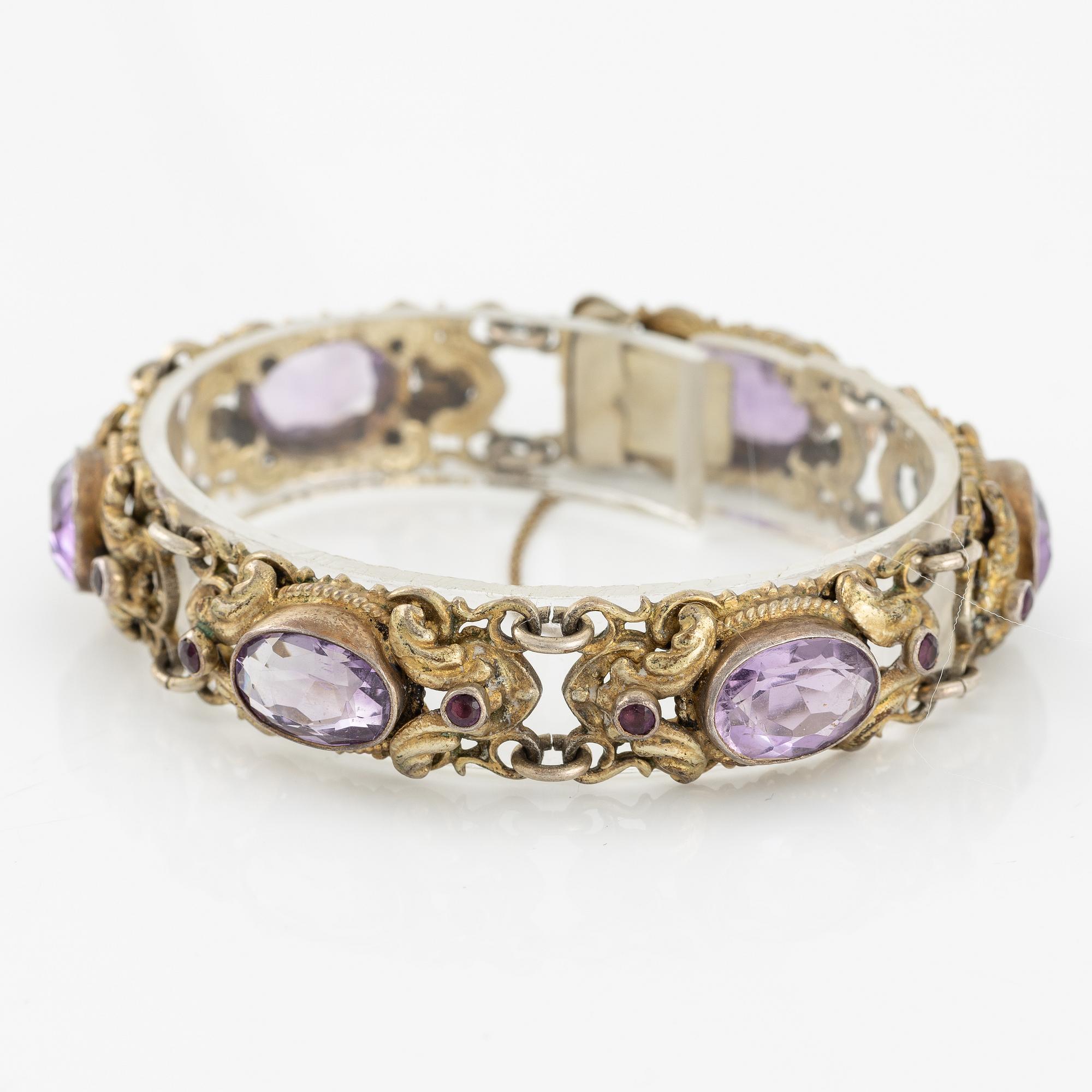 Armband förgyllt silver med ametister, Ungersk stämpel.