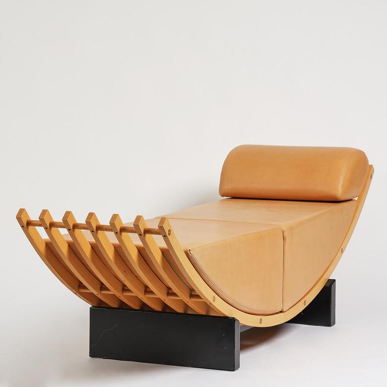 Jonas Bohlin, a "Concave" daybed, Källemo, Värnamo, post 1983.