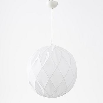 Tore Ahlsén, taklampa, "Pia-lampan", Gärsnäs.