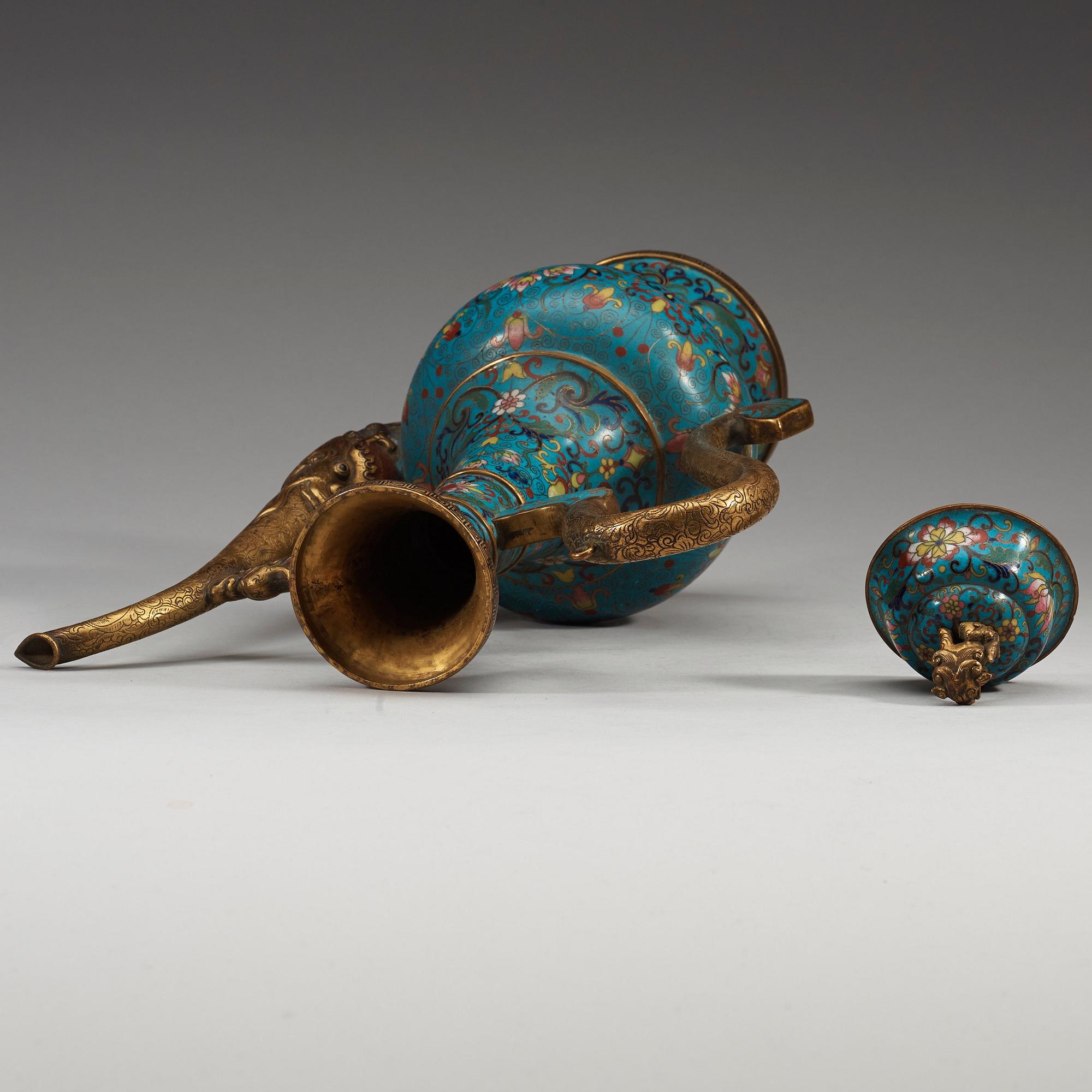 KANNA, cloisonné. Qing dynastin, sekelskifte 1900.