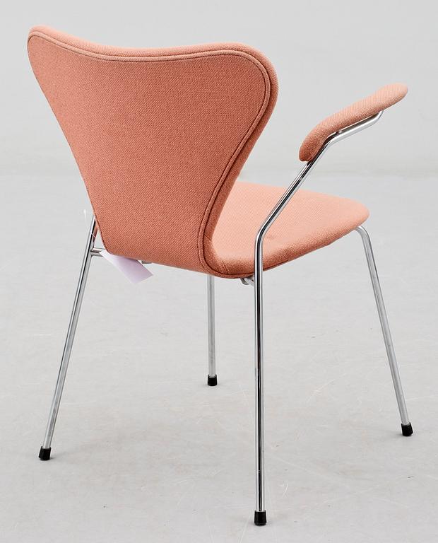 KARMSTOL, "Sjuan", Arne Jacobsen för Fritz Hansen, 1992.