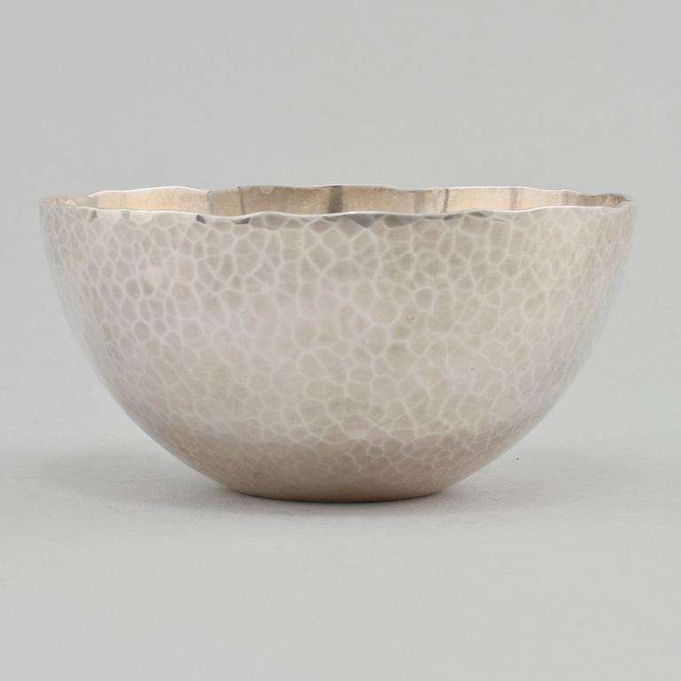 SKÅL, sterlingsilver, Rey Urban, 1998, vikt 335 g.