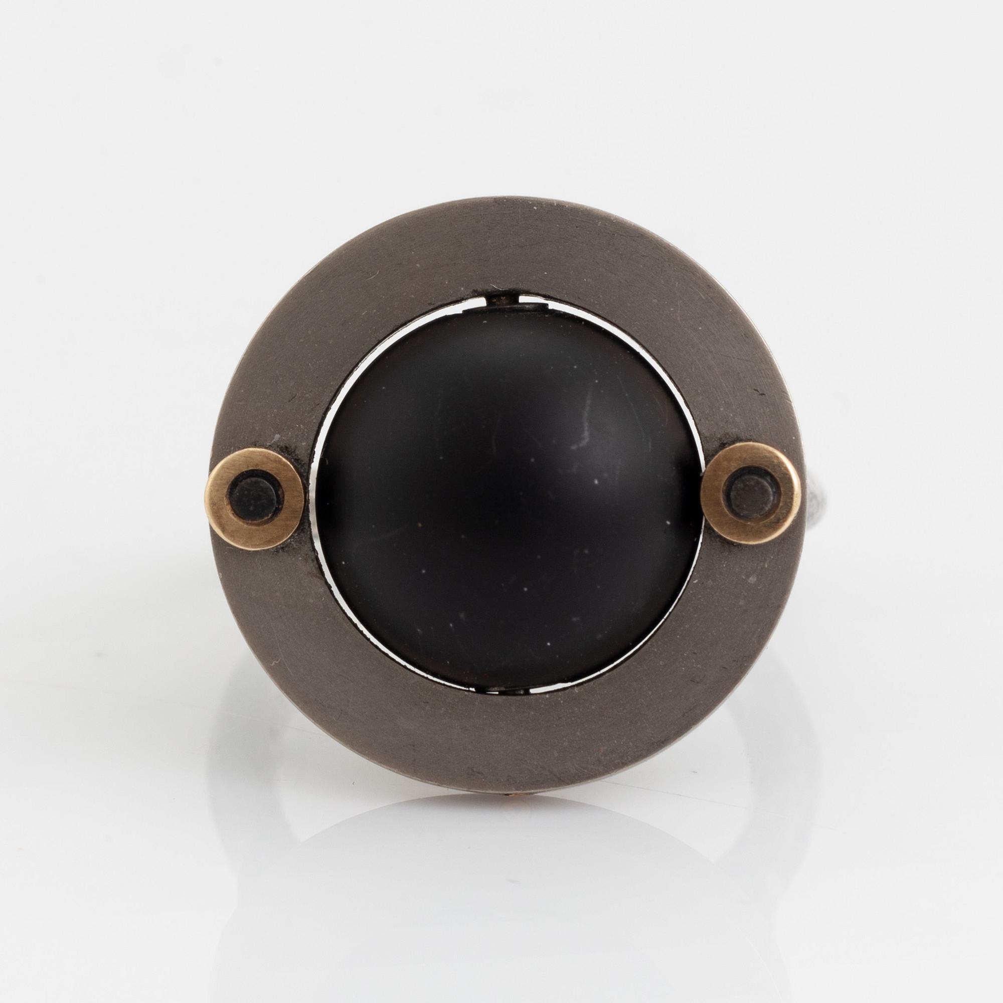 Glenn Roll, ring, silver with black bead.