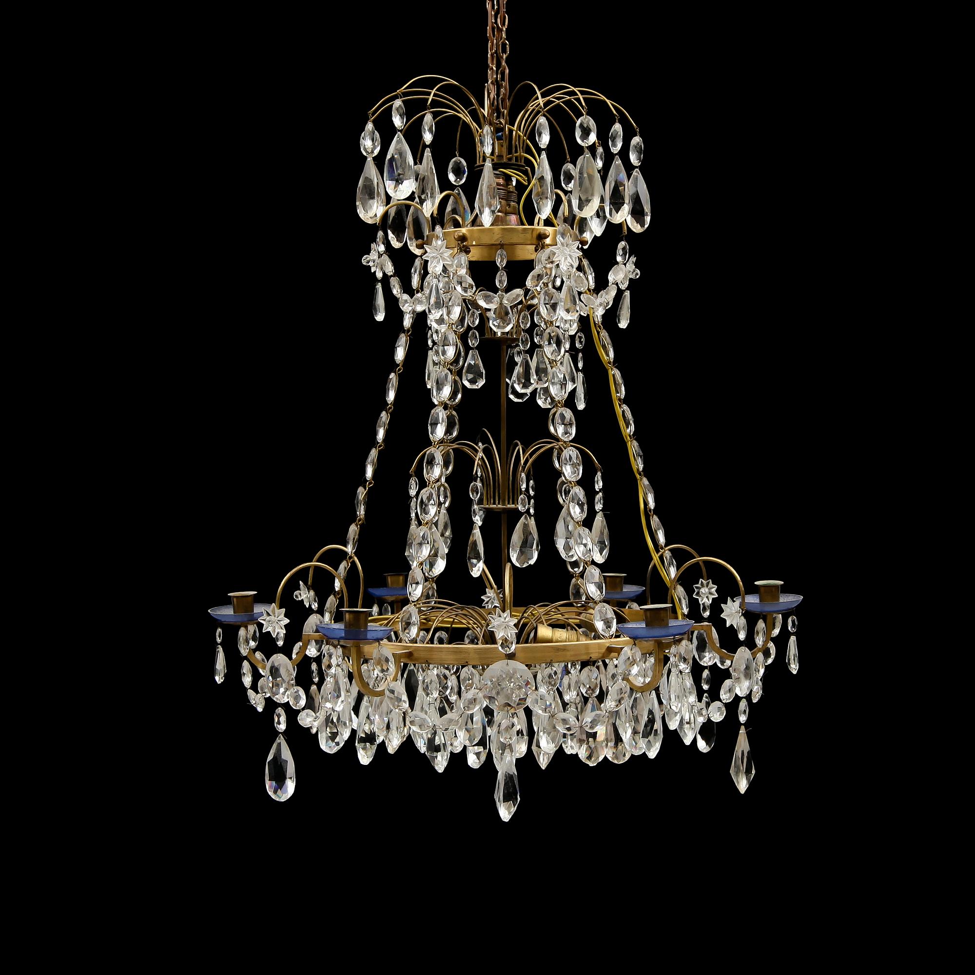 LJUSKRONA, gustaviansk stil, 1900-talets mitt. Höjd 70 cm.