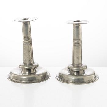 Ljusstakar, ett par, av Christopher Wickman, Stockholm 1696 och 1697, Karolinsk Barock.