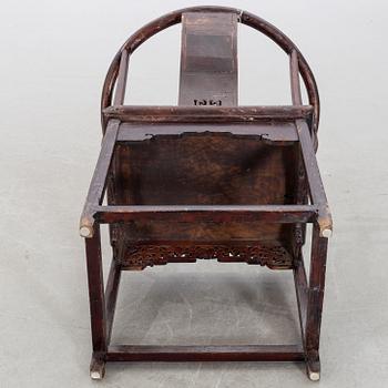 A Chinese wooden chair last aprt of the 19th century.