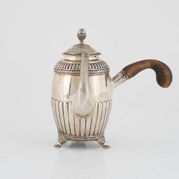 Johan Petter Grönwall, kaffekanna, silver, sengustaviansk, Stockholm 1833.