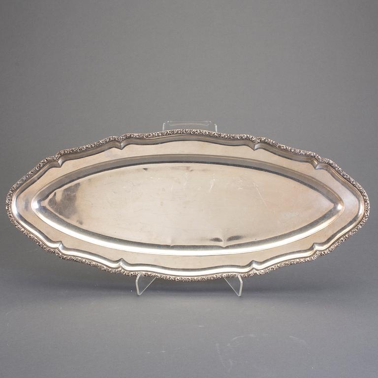 BRICKA, silver, Österrike-Ungern 1872-1922. Vikt ca 1295 gram.