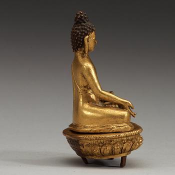 A gilt bronze Buddha, Qing dynasty (1644-1912).