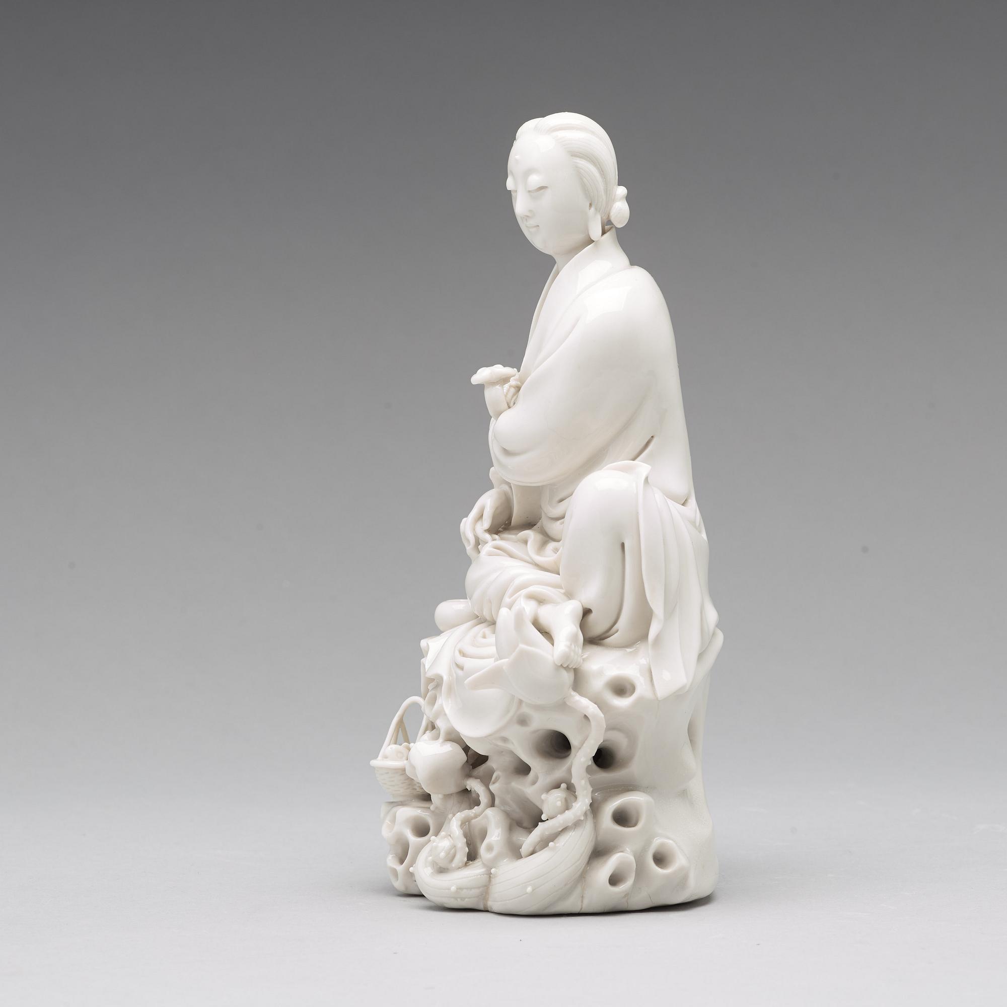 A blanc de chine figure of Guanyin, Qing dynasty, 19th Century.