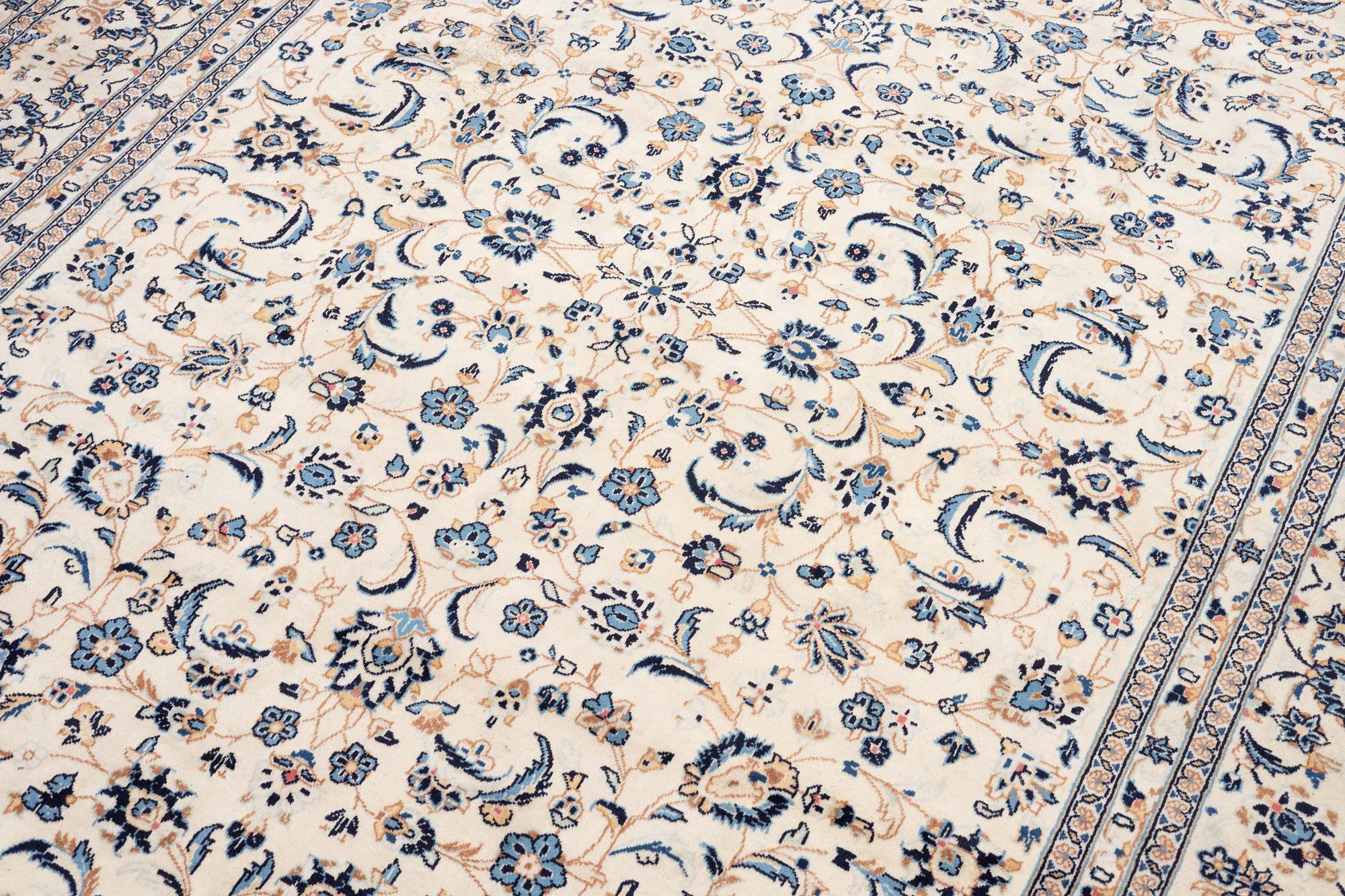 Carpet, Keshan, approx. 370 x 245 cm.