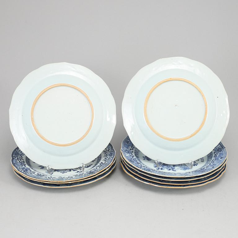 A group of 9 blue and white dishes, Qing dynasty, Qianlong (1736-95).