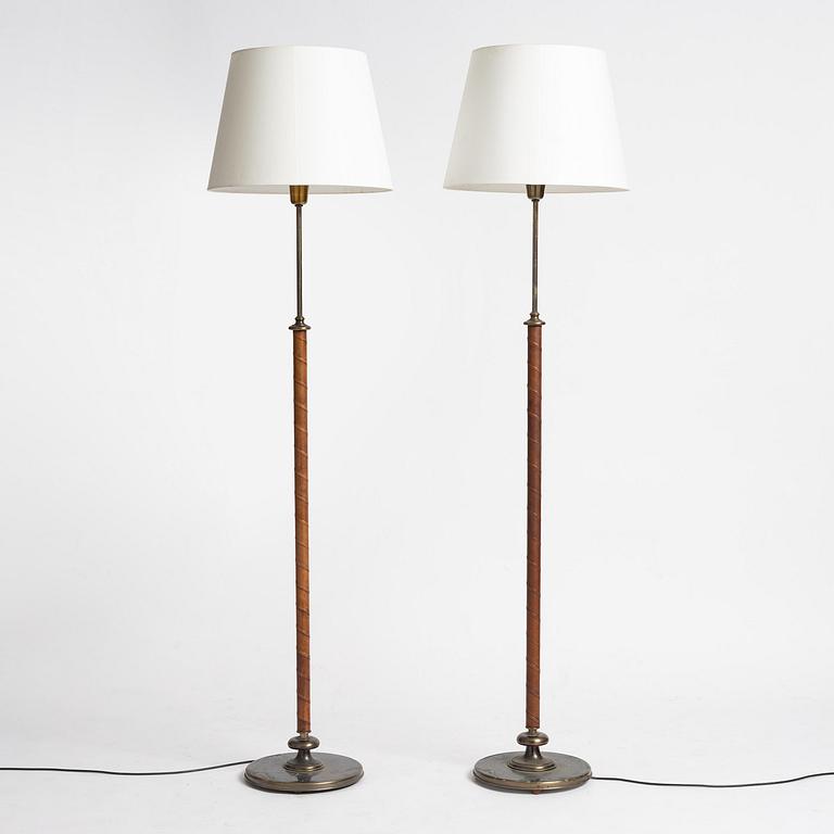 Bertil Brisborg, a pair of floor lamps model "32122", Nordiska Kompaniet, 1940s-50s.