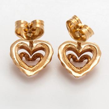 Kalevala Koru, earrings, “Talon sydän”, 14K gold.