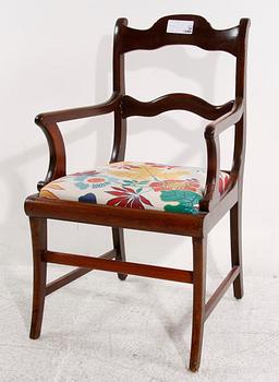 KARMSTOL. Engelskstil.