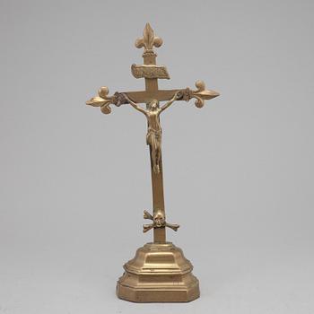 A BRONZE CRUCIFIX, 18th/19th century.
