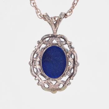 Oval lapis lazuli silver pendant, with chain.