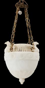 AMPEL, alabaster samt mässing, empirestil, 1800-talets andra hälft. H ca 70.