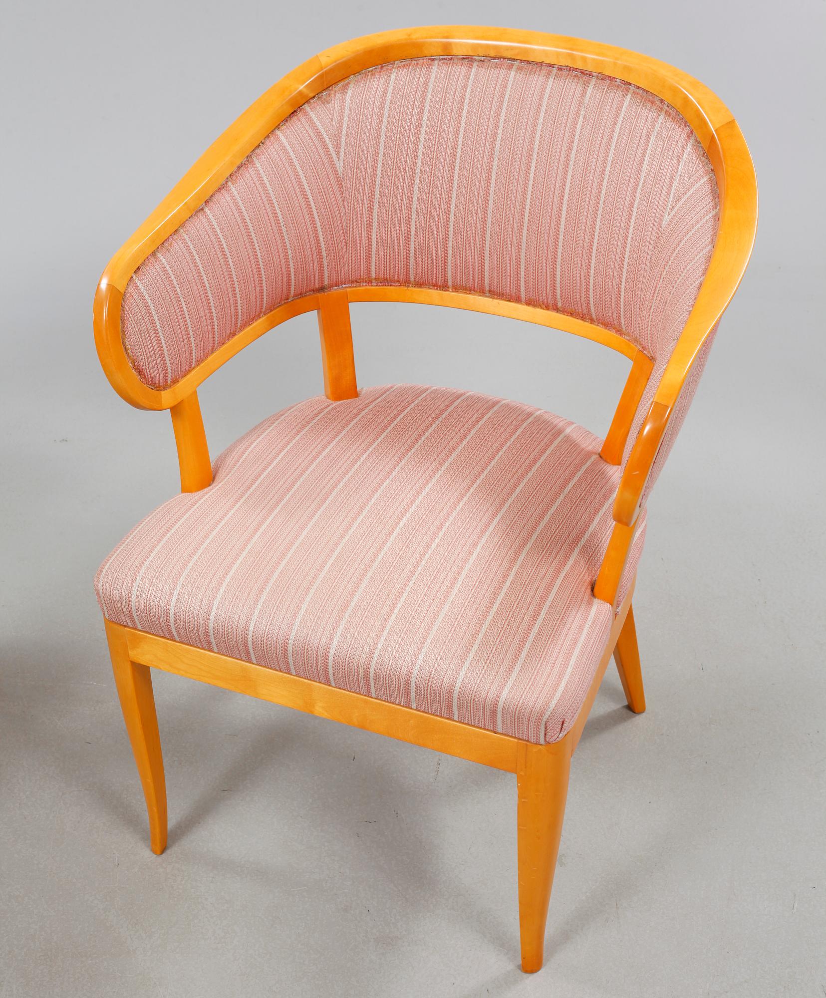 A pair of armchairs by Carl Malmsten, "Jonas love", second half of the 20th century.