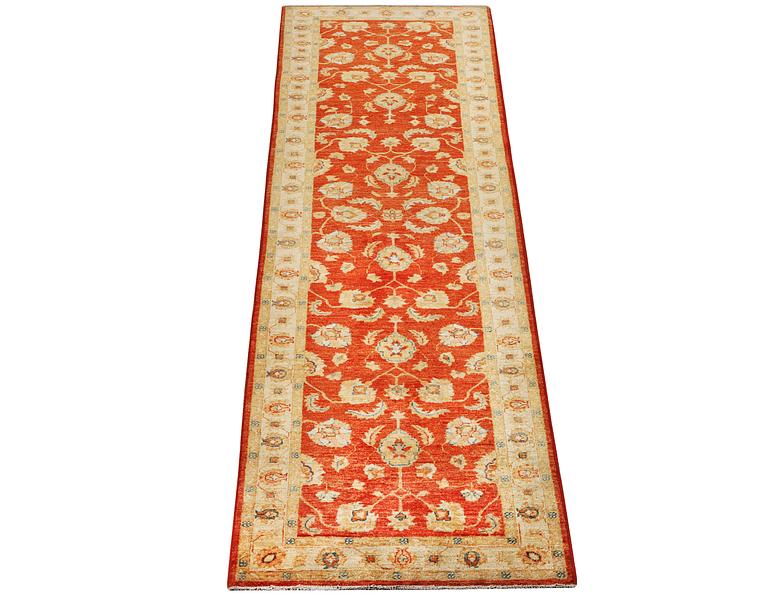 A Ziglar Design runner, c. 345 x 80 cm.