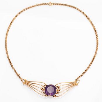 Halsband, 14K guld med ametist. Auran Kultaseppä, Åbo.