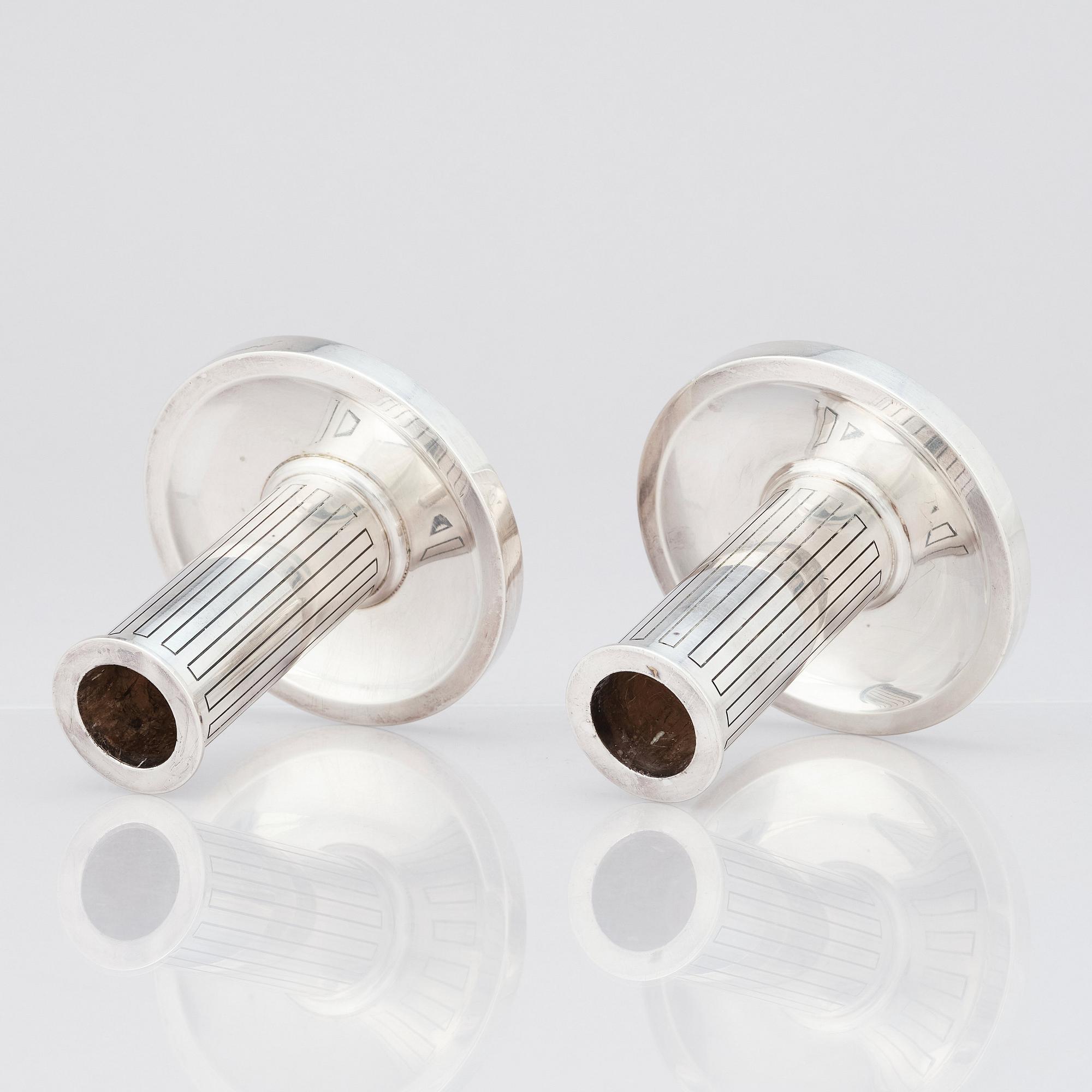 Sigvard Bernadotte, ljusstakar, ett par, Köpenhamn 1945-77, sterlingsilver, modell 923.