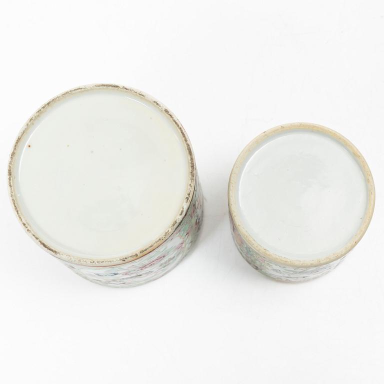 A five piece famille rose Canton box set, Qing dynasty, 19th century.