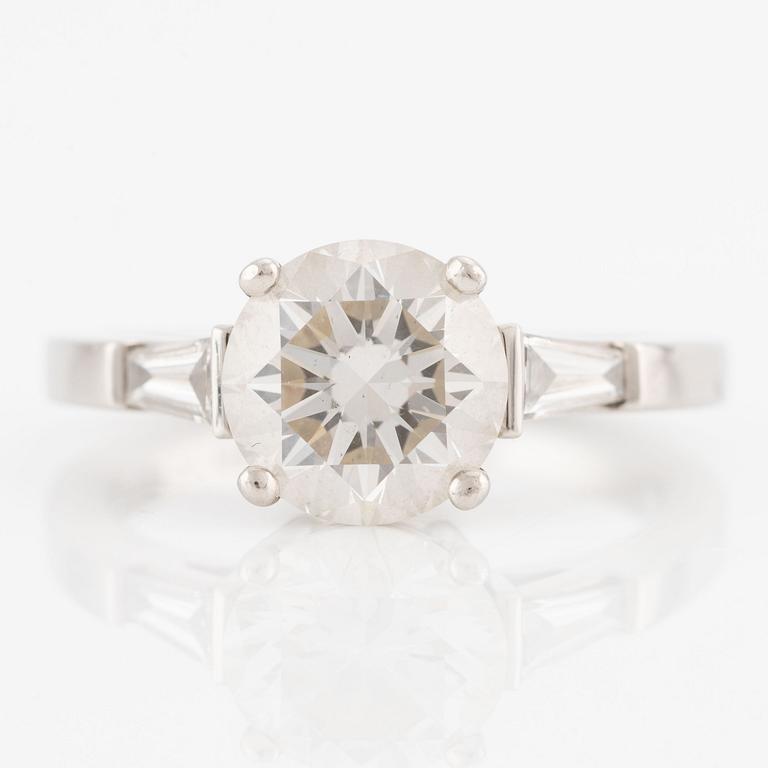 Ebba Brahe, ring, platinum with a round brilliant-cut diamond 2.26 ct.