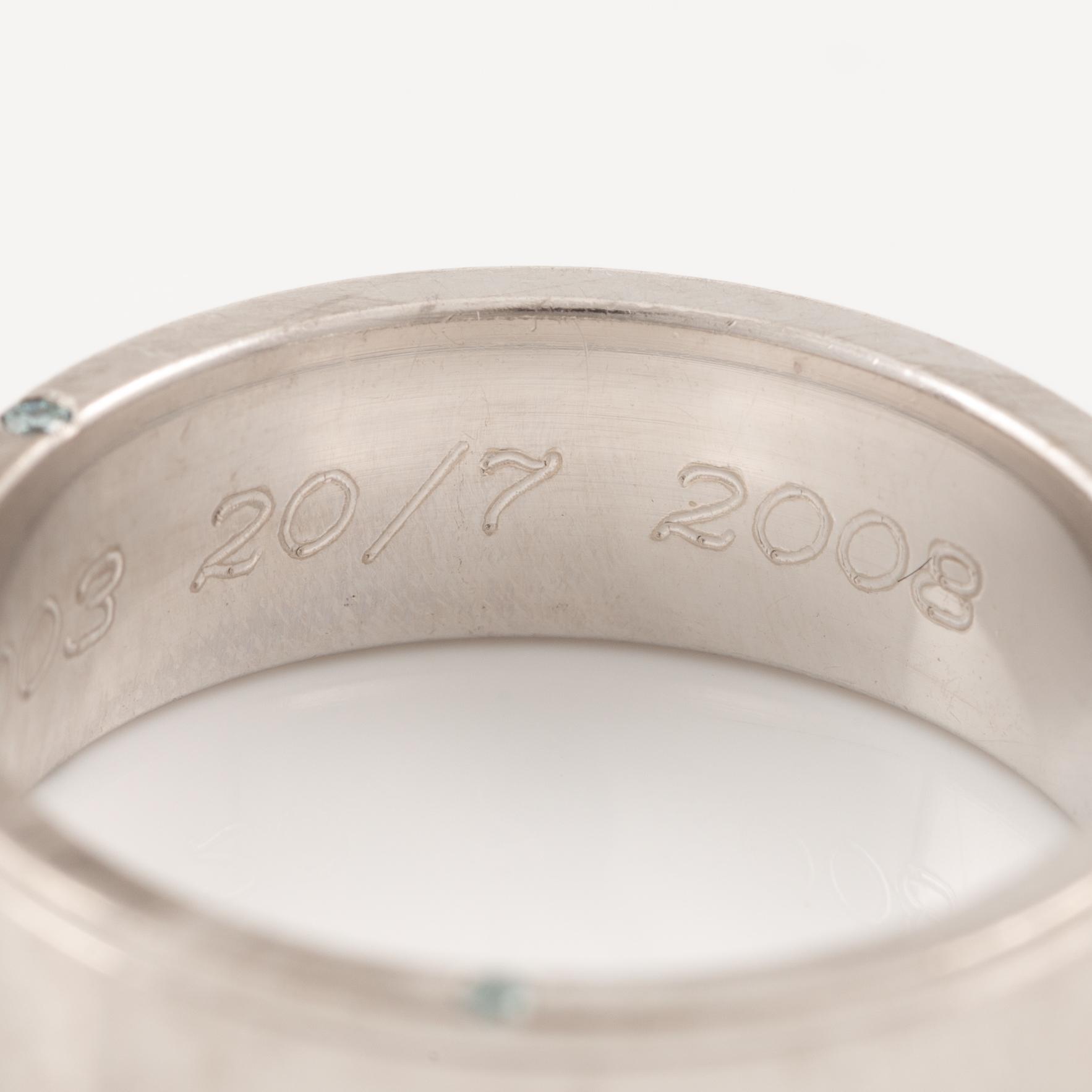 Ring, 18K white gold set with brilliant-cut diamonds.