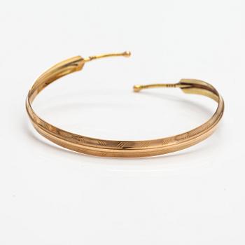 A 14K gold bracelet. Kalevala Koru, Helsinki 1960.