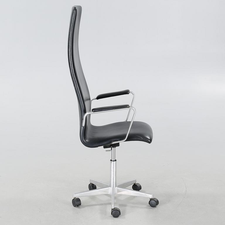 An office chair by Arne Jacobsen, "Oxford", Fritz Hansen, 1995.