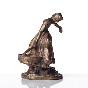 Carl Milles, Woman carrying water (for salt and pepper).