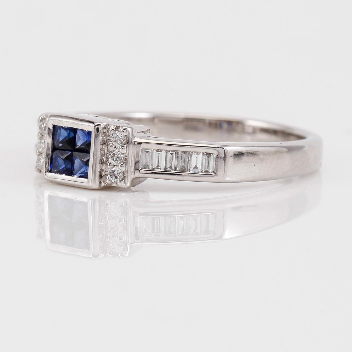 RING, 14K vitguld, safirer och diamanter.