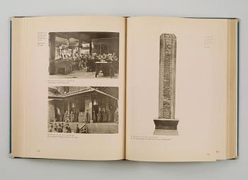 Chinese Buddhist Monasteries: Their Plan and Its Function as a Setting for Buddhist Monastic Life, Johannes Prip-Møller.