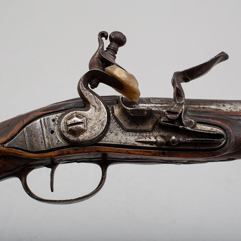 A flintock pistol by Jean de Wyk, (Utrecht 1690-1730), signed.