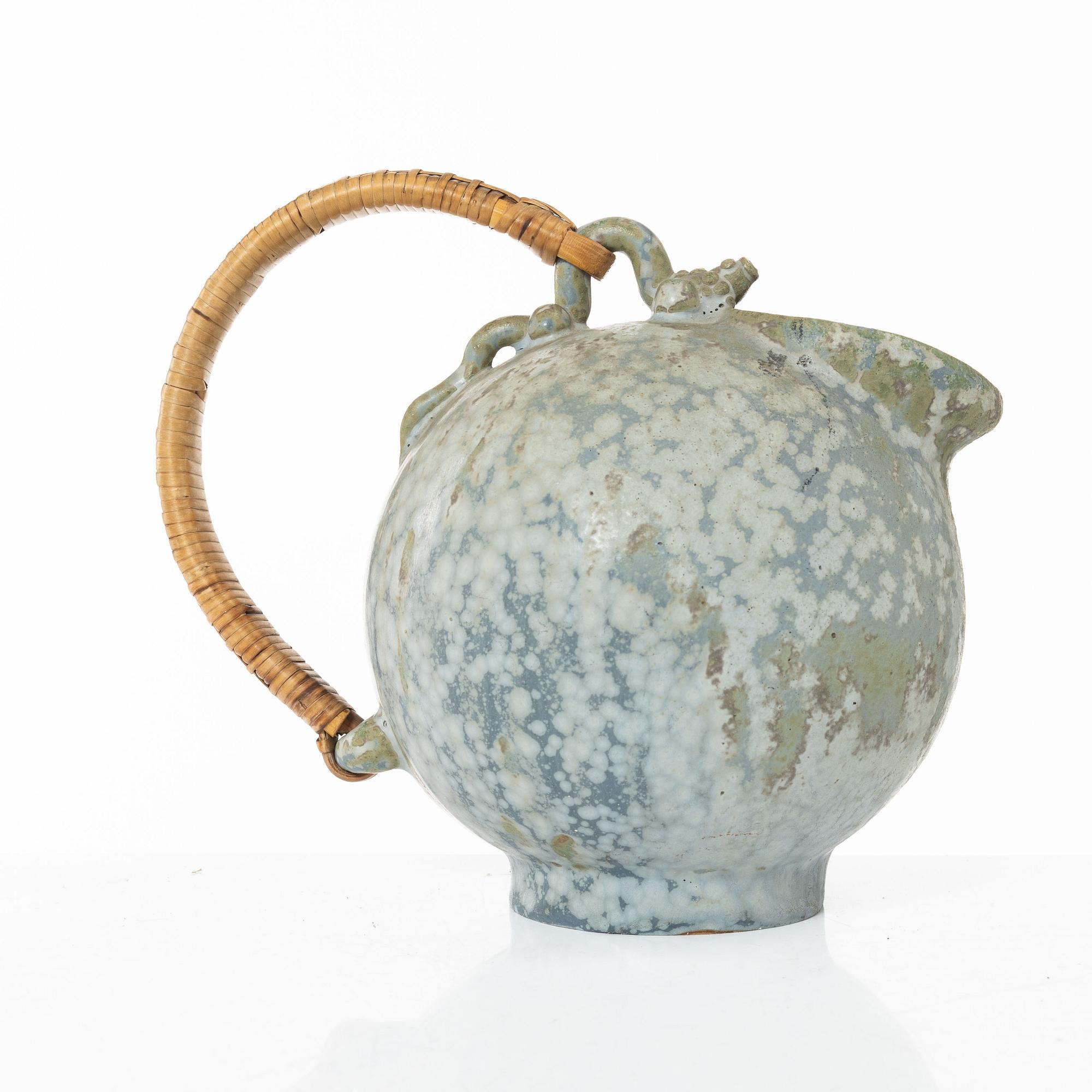 Arne Bang, a stoneware jug, model 151, own workshop, Fensmark, Denmark, 1930s-50s.