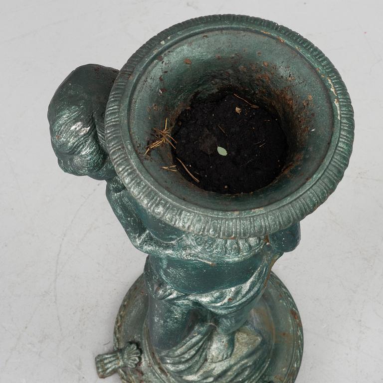 A pair of garden sculptures, late 20th century.
