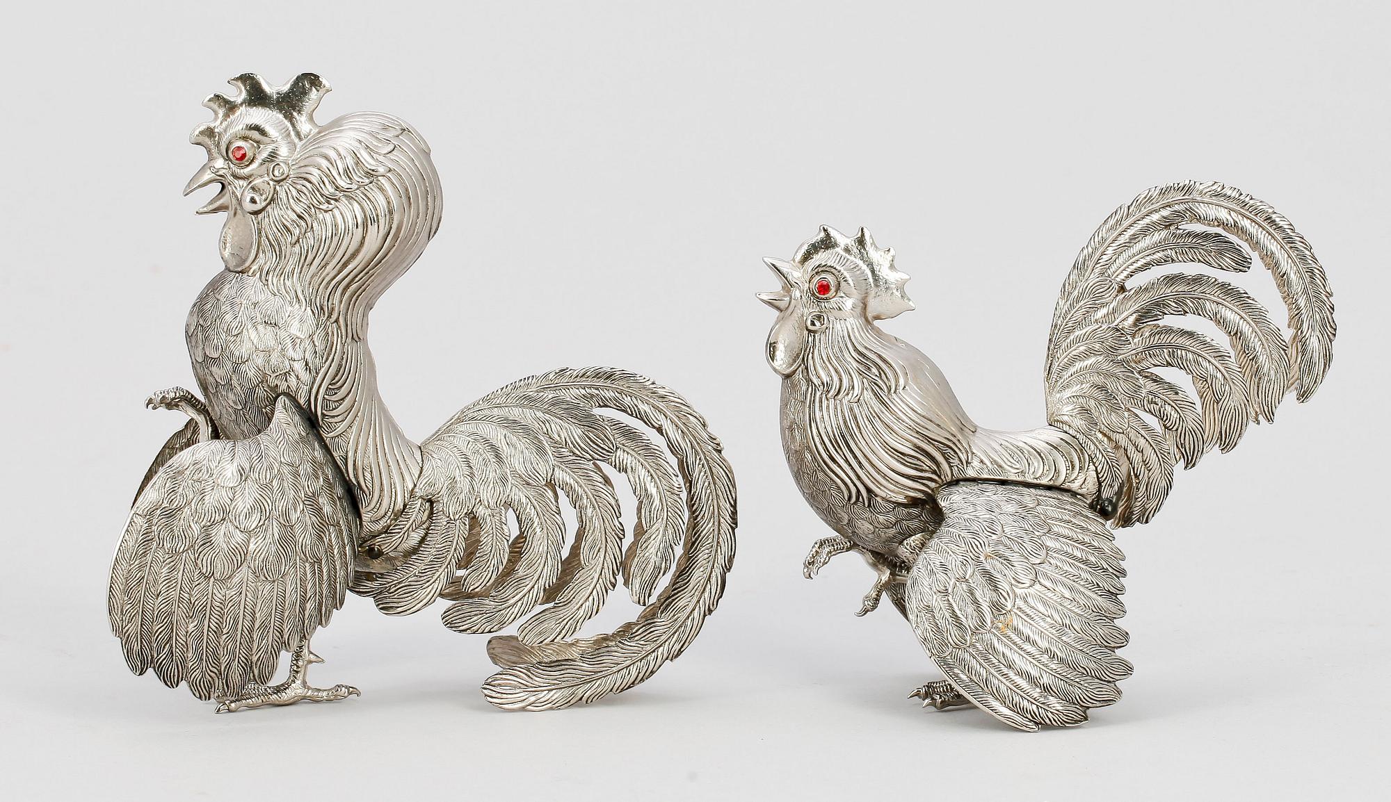 BORDSDEKORATIONER, ett par, vitmetall, 1900-tal.