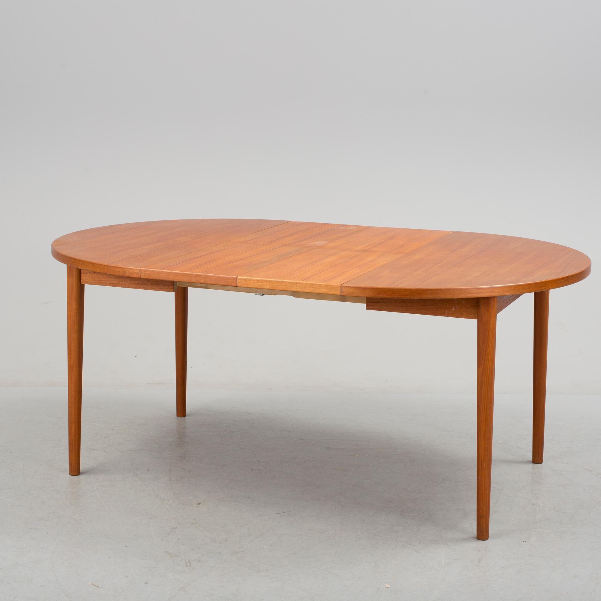 MATBORD, Nils Jonsson för Bra Bohag, 1960-tal. Med 2 iläggsskivor.