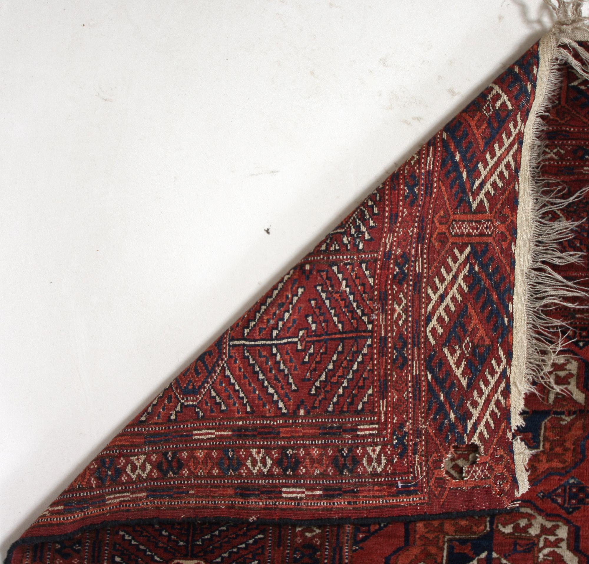 MATTA, semiantik, Tekke. 325 x 226.