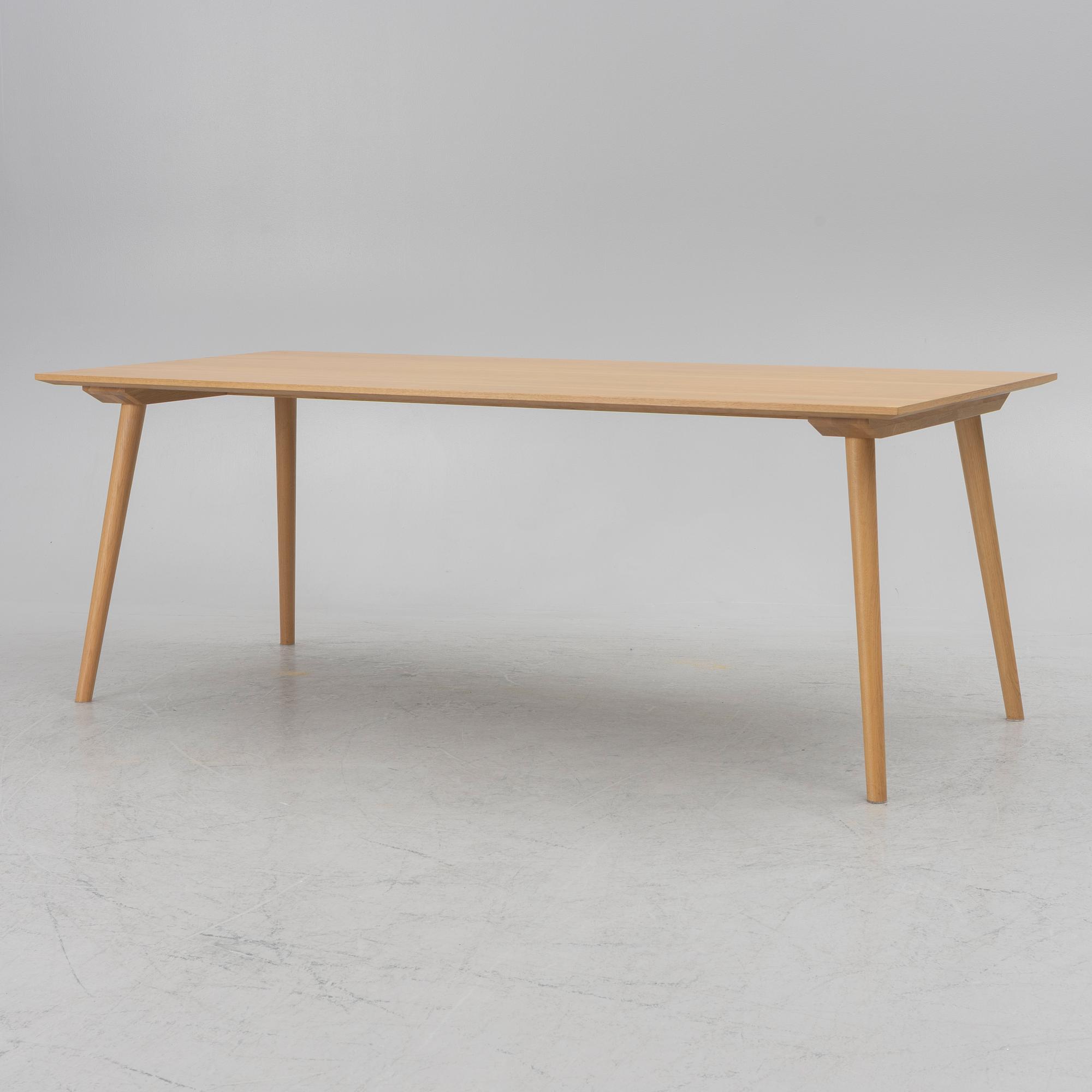 Sami Kallio, matbord, "In Between", &Tradition, Danmark.