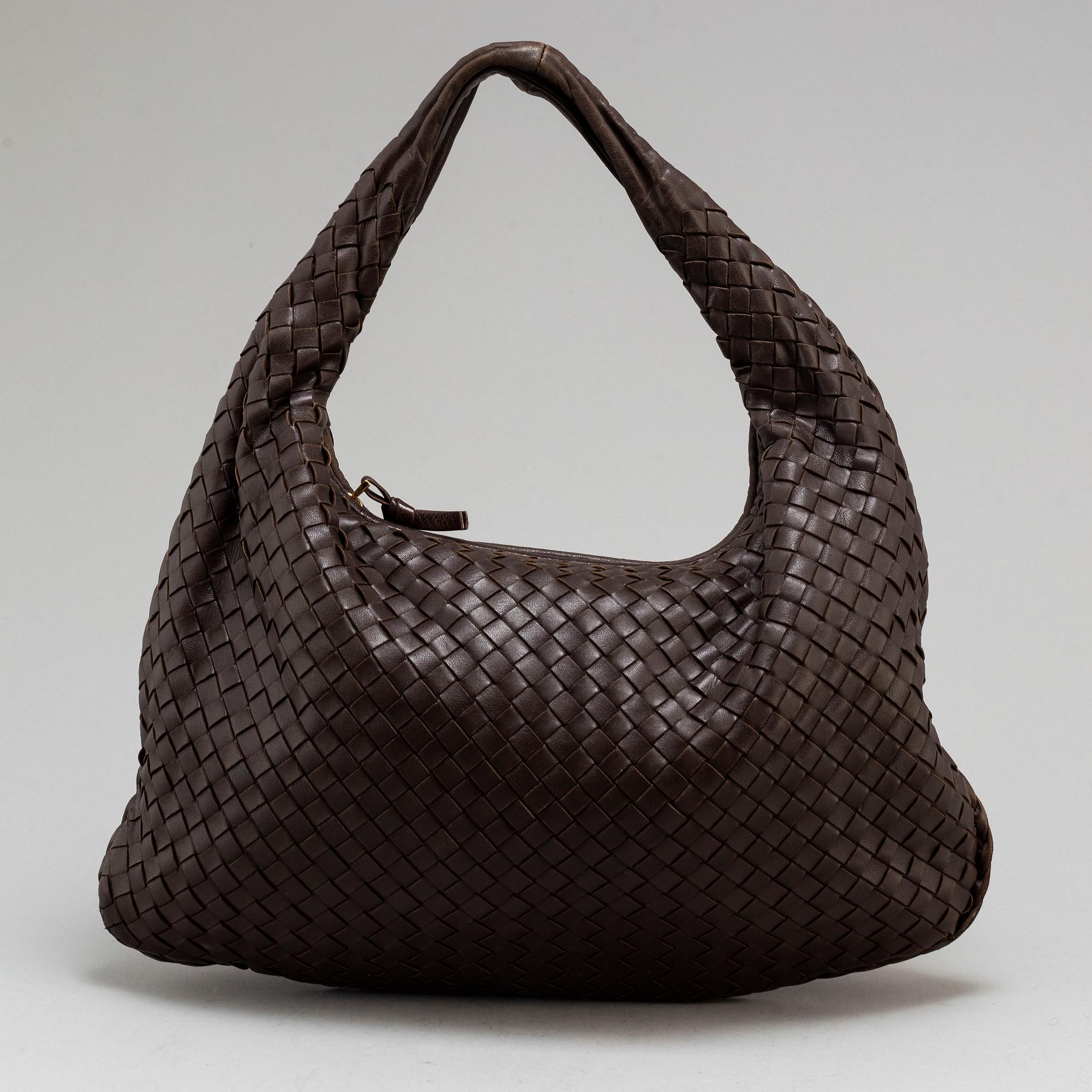 BOTTEGA VENETA, A Intrecciato Veneta Hobo Bag.