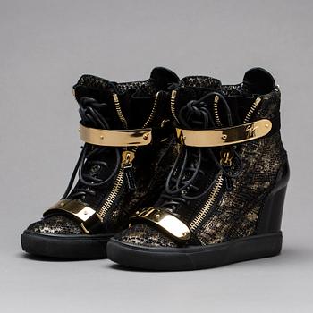 SKOR, Giuseppe Zanotti.