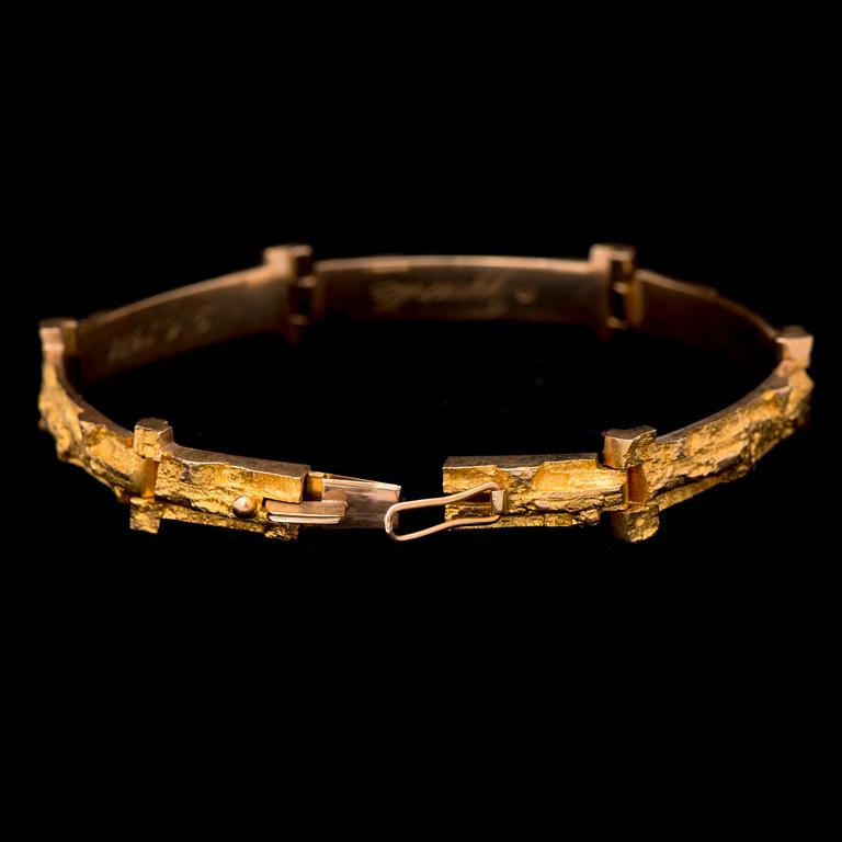 A BJÖRN WECKSTRÖM BRACELET, "Tundra", 14K gold. Lapponia 1967.