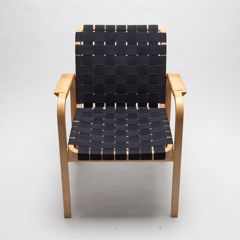 NOJATUOLI, malli 45, Alvar Aalto, Artek. Malli suunniteltu 1947.