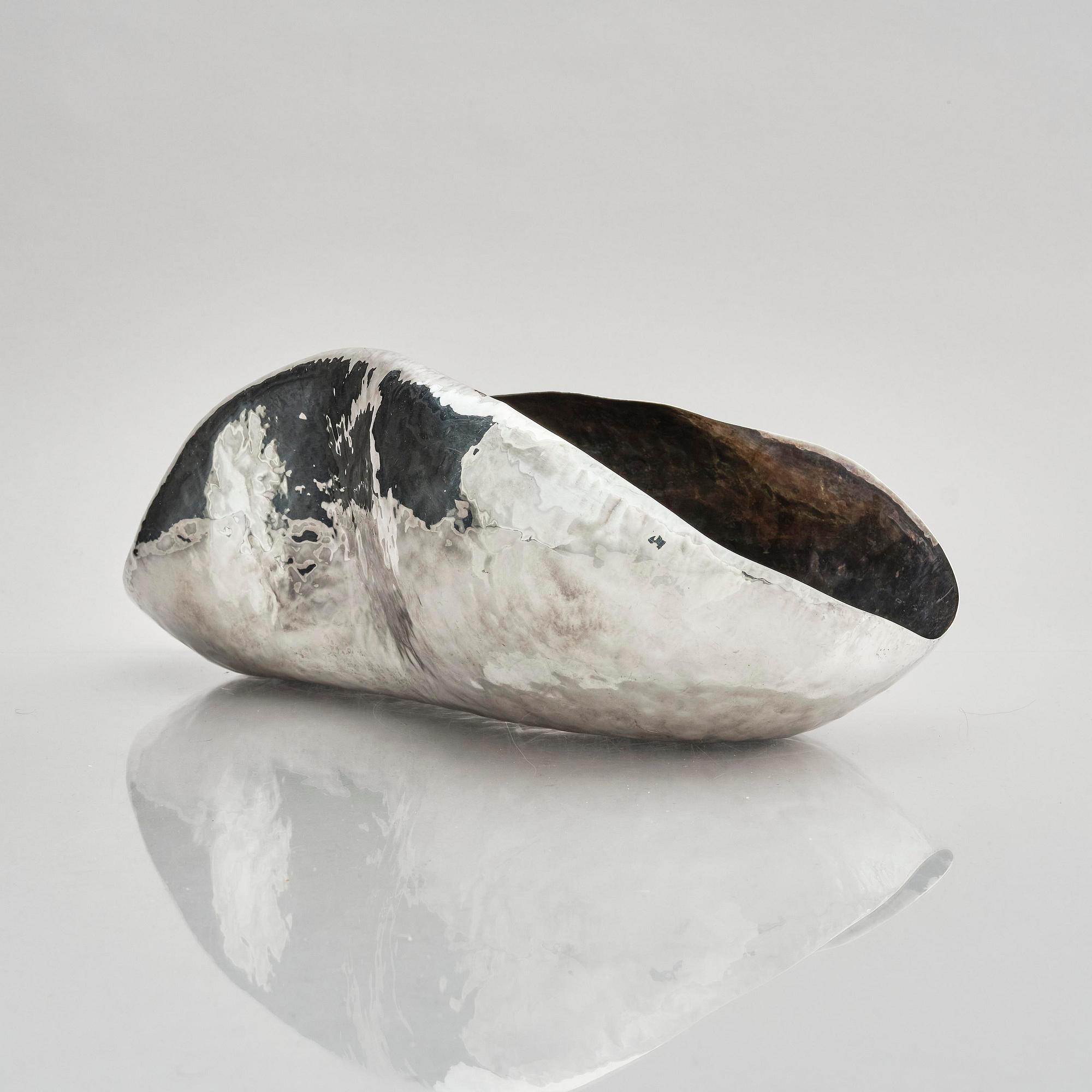Jörgen Fruergaard, a sterling silver jardiniere/bowl, Norrköping, Sweden 1974.
